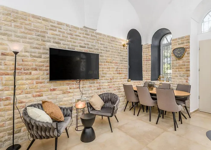 Nina Luxury Apartment