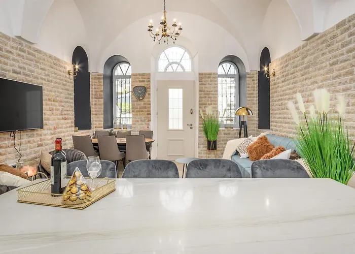 Nina Luxury Apartment